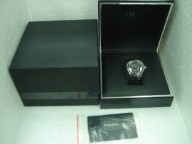 台中 流當品拍賣 原裝 CHANEL J12 33mm 石英 陶瓷 綠寶點 女錶 9成5新