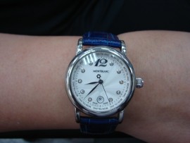 台中 流當品拍賣 原裝 MONTBLANC 萬寶龍 star系列 鑽面盤 女錶 9成新 特價出清