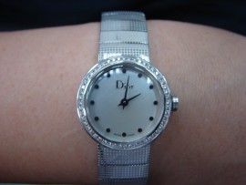 台中 流當品拍賣 原裝 DIOR 迪奧 La D de Dior 鑽圈 女錶 9成5新 特價出清