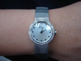台中 流當品拍賣 原裝 DIOR 迪奧 La D de Dior 鑽圈 女錶 9成5新 特價出清