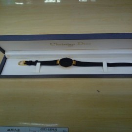 台中流當品拍賣 流當手錶 原裝 Christian Dior CD 石英 女錶 9成5新 特價出清