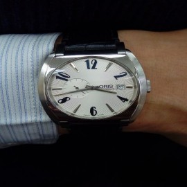 台中流當品拍賣 流當手錶 原裝 ORIS 豪利時 小秒針 自動 男錶 9成5新 喜歡價可議